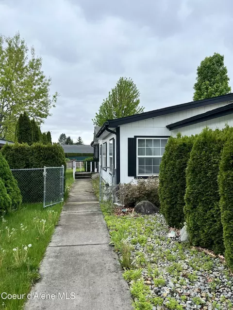 2114 Bounty Loop, Hayden, ID 83835