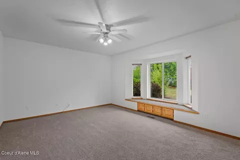 Living - 1100 E Autumn Crest Loop, Post Falls, ID 83854 photo 6 of 6