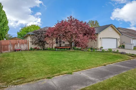 1120 N Forsythia St, Post Falls, ID 83854