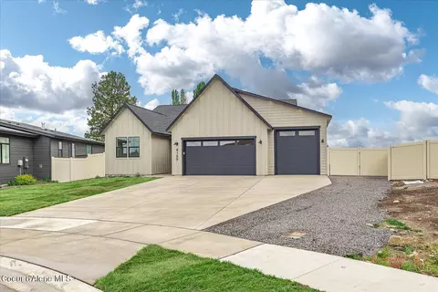 Exterior - 4189 May Ella Lp, Post Falls, ID 83854 photo 6 of 21