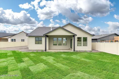 Exterior - 4189 May Ella Lp, Post Falls, ID 83854 photo 14 of 21