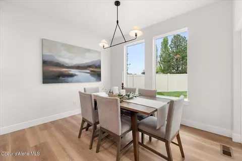 Dining - 4189 May Ella Lp, Post Falls, ID 83854 photo 1 of 2