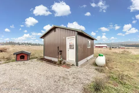 452 Mcdonald Creek Rd, Blanchard, ID 83804