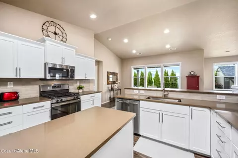 Kitchen - 4755 N Connery Loop, Post Falls, ID 83854 photo 1 of 3