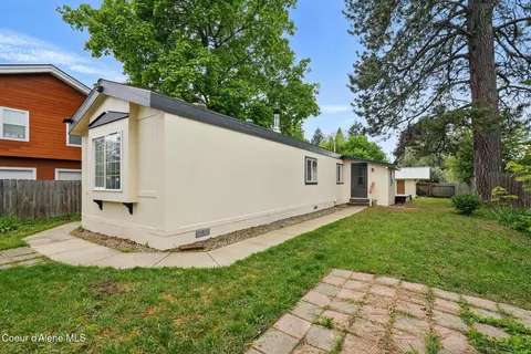 709 N Jefferson Ave, Sandpoint, ID 83864