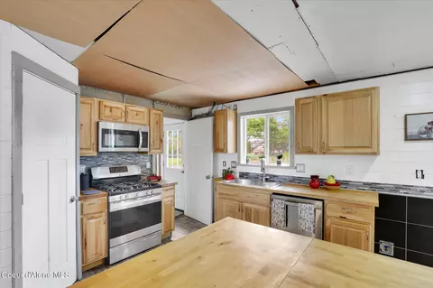 1755 N Cecil Rd, Post Falls, ID 83854 photo 17
