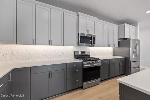 Kitchen - 4437 E Corsac Fox Ave, Post Falls, ID 83854 photo 2 of 3