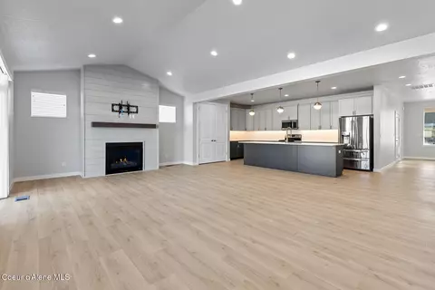 Living - 4437 E Corsac Fox Ave, Post Falls, ID 83854 photo 1 of 4