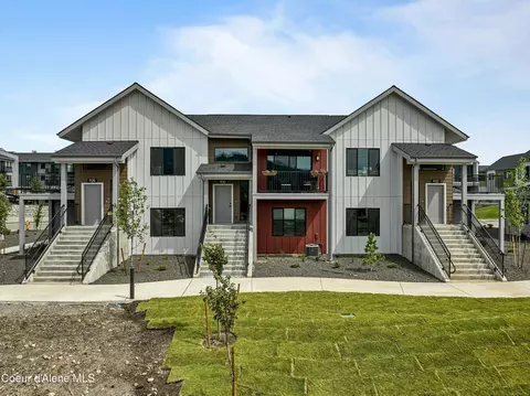 Exterior - 932 E Railroad Ave, Post Falls, ID 83854 photo 8 of 10