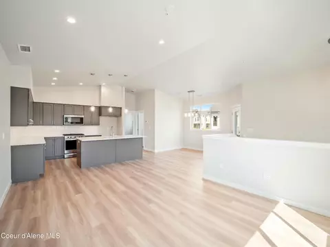 Living - 932 E Railroad Ave, Post Falls, ID 83854 photo 3 of 3
