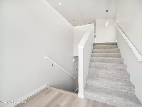 Entry Way - 932 E Railroad Ave, Post Falls, ID 83854 photo 1 of 2