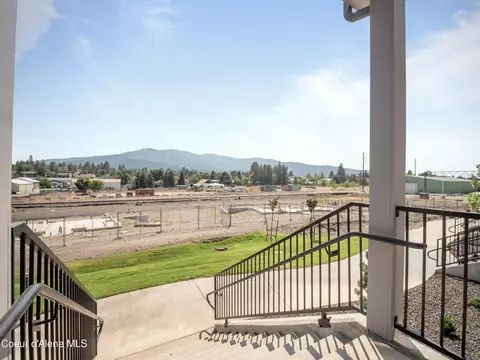 Exterior - 932 E Railroad Ave, Post Falls, ID 83854 photo 2 of 10