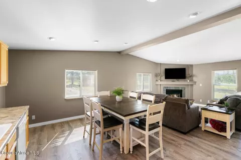 Dining - 2873 E Brunner Rd, Athol, ID 83801 photo 1 of 1