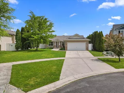 3459 E White Sands Ln, Post Falls, ID 83854