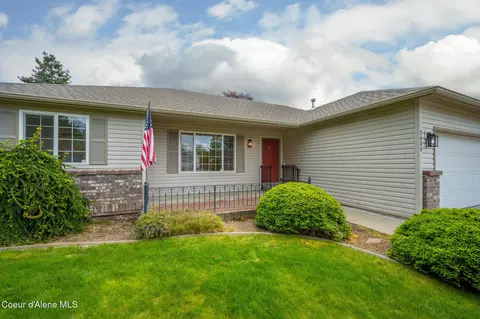 2034 E Greenleaf Ave, Coeur D'alene, ID 83815