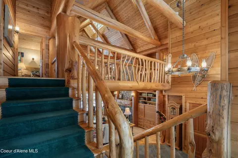 Entry Way - 286 E Canoe Point Rd, Coolin, ID 83821 photo 2 of 3