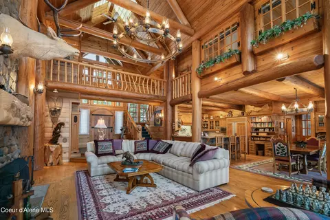 Living - 286 E Canoe Point Rd, Coolin, ID 83821 photo 5 of 9