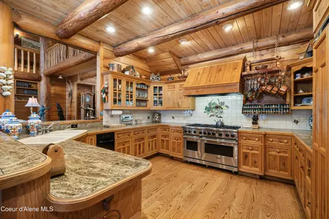 Kitchen - 286 E Canoe Point Rd, Coolin, ID 83821 photo 2 of 4