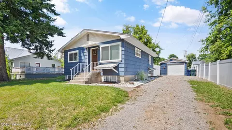 609 E Hazel Ave, Coeur D'alene, ID 83814