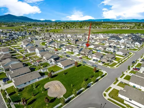 1749 N Minam Loop, Post Falls, ID 83854 photo 2