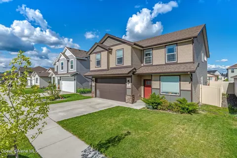 1749 N Minam Loop, Post Falls, ID 83854 photo 4
