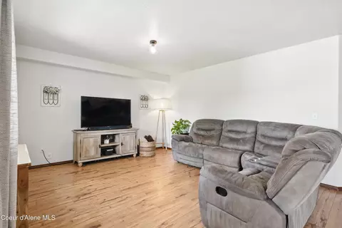 12404 W Devonshire Ave, Post Falls, ID 83854 photo 6