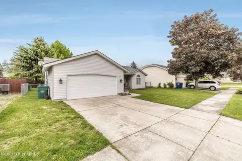 909 E 11th Ave, Post Falls, ID 83854 photo 3