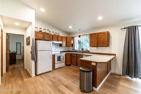 909 E 11th Ave, Post Falls, ID 83854 photo 12