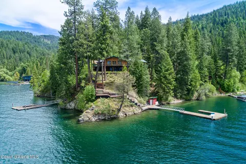 8457 N Powell Way, Hayden, ID 83835
