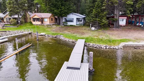 97 S Granite Bay Rd, Nordman, ID 83848