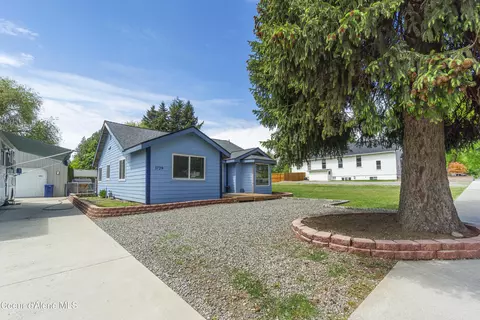1729 N 9th St, Coeur D'alene, ID 83814