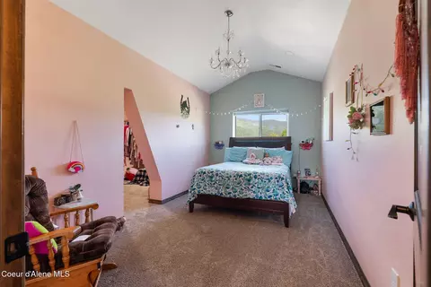 Bedroom - 94 Campbell Point Rd, Laclede, ID 83841 photo 6 of 8