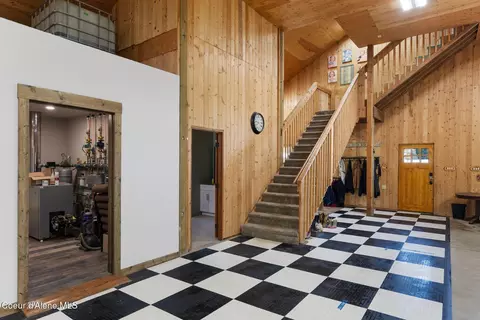 Entry Way - 94 Campbell Point Rd, Laclede, ID 83841 photo 1 of 3