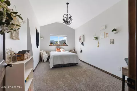 Bedroom - 94 Campbell Point Rd, Laclede, ID 83841 photo 7 of 8
