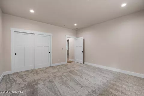 Bedroom - 10233 Bunco Rd, Athol, ID 83801 photo 3 of 4