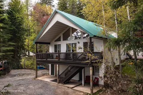 224 Granite Ridge Rd E, Sandpoint, ID 83864