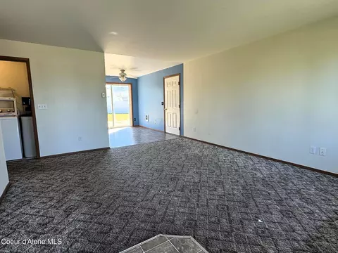 1009 E Shasta Ave, Post Falls, ID 83854 photo 3