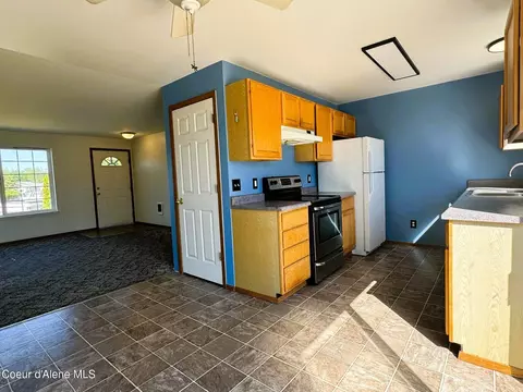 1009 E Shasta Ave, Post Falls, ID 83854 photo 8