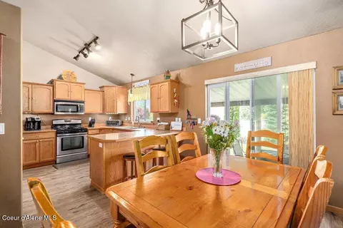 Dining - 8558 N Boysenberry Loop, Hayden, ID 83835 photo 1 of 1