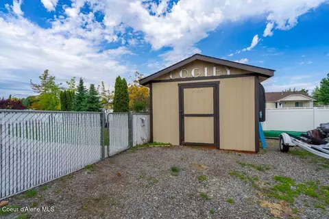 Exterior - 8558 N Boysenberry Loop, Hayden, ID 83835 photo 9 of 11