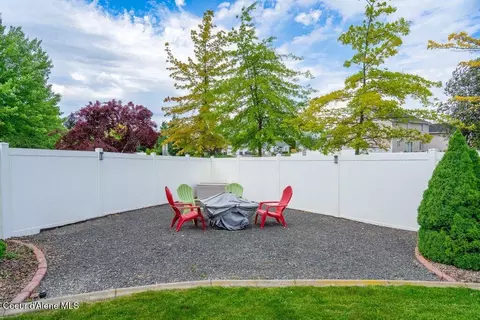 Exterior - 8558 N Boysenberry Loop, Hayden, ID 83835 photo 5 of 11