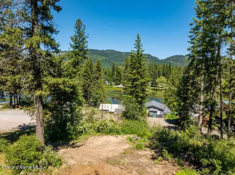 Nka W Channel Lane, Rathdrum, ID 83858