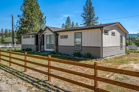 488 Railroad Ave, Blanchard, ID 83804
