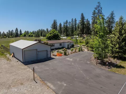 2692 E Hudlow Rd, Hayden, ID 83835