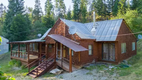 5987 Prichard Creek St, Murray, ID 83874