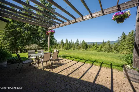 Exterior - 17536 W Julia Dr, Hauser, ID 83854 photo 12 of 27