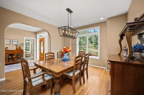 Dining - 17536 W Julia Dr, Hauser, ID 83854 photo 3 of 3