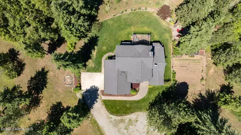 Exterior - 17536 W Julia Dr, Hauser, ID 83854 photo 2 of 27