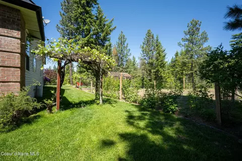 Exterior - 17536 W Julia Dr, Hauser, ID 83854 photo 21 of 27