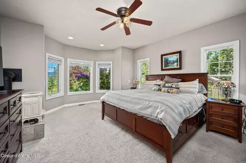 Bedroom - 17536 W Julia Dr, Hauser, ID 83854 photo 1 of 3